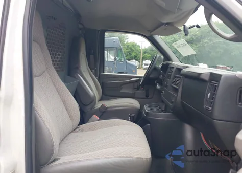 2008 Chevrolet Express Work Van из США, поврежденный, VIN 1GCGG25C981143334